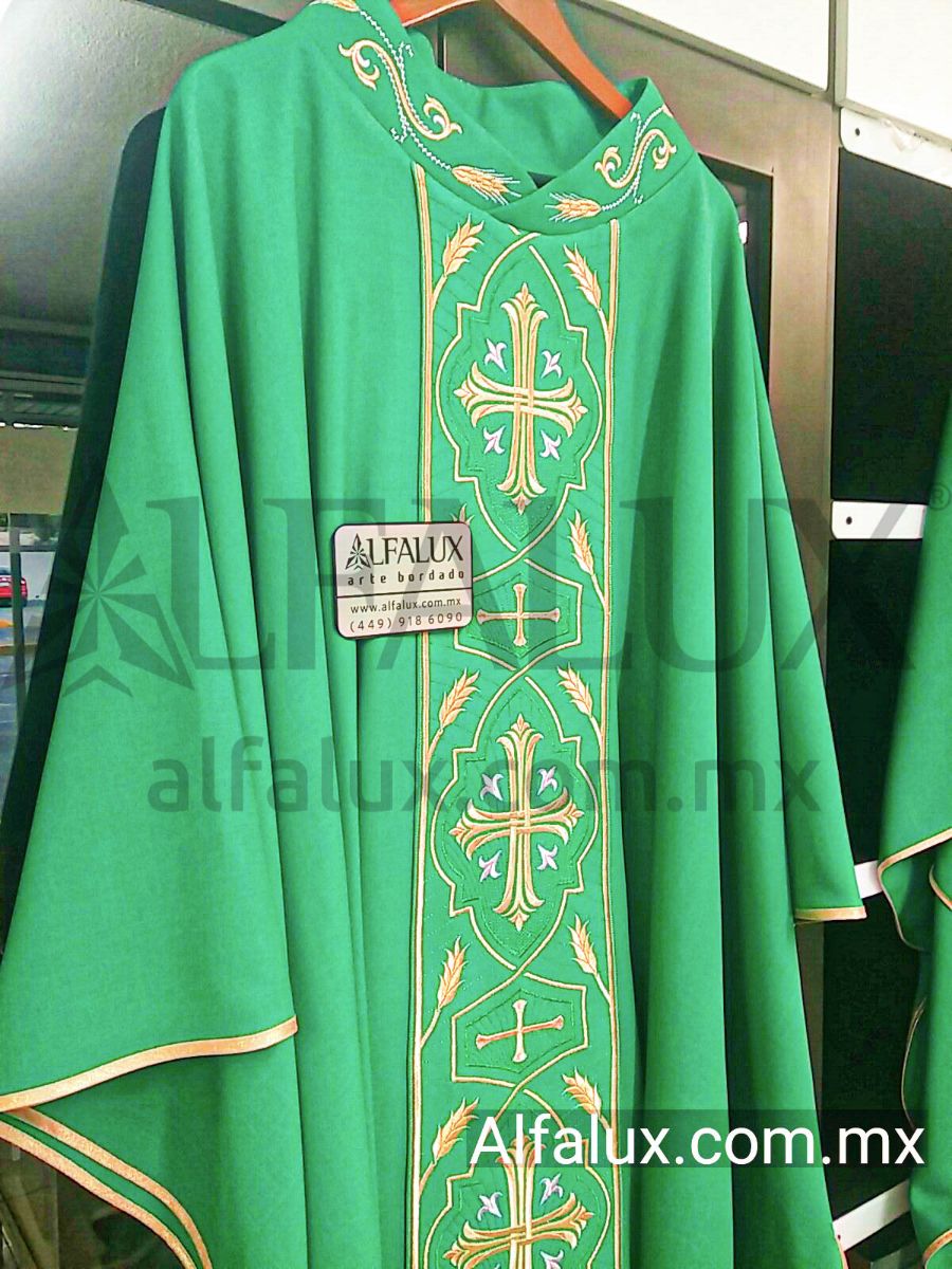 04 IMPERIAL Verde Bandera Central Cuello Bordado